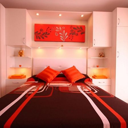 Fabulous Two Bedroom Apartment Near Las Vistas Beach In Los Cristianos Arona  Exterior photo